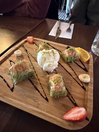 Photo of Historia Meze grill - 40 Oxford St, High Wycombe HP11 2DJ